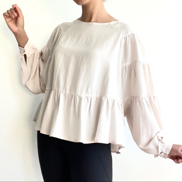 Anthropologie No Less Than poet sleeves ruffled cream top / blouse - Picture 5 of 15